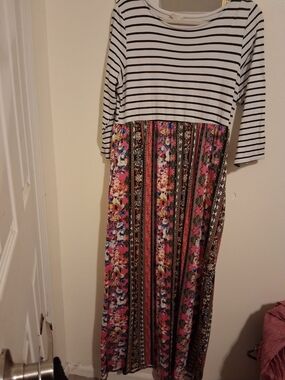 Striped Bodice Floral Maxi Dress in White and Pink